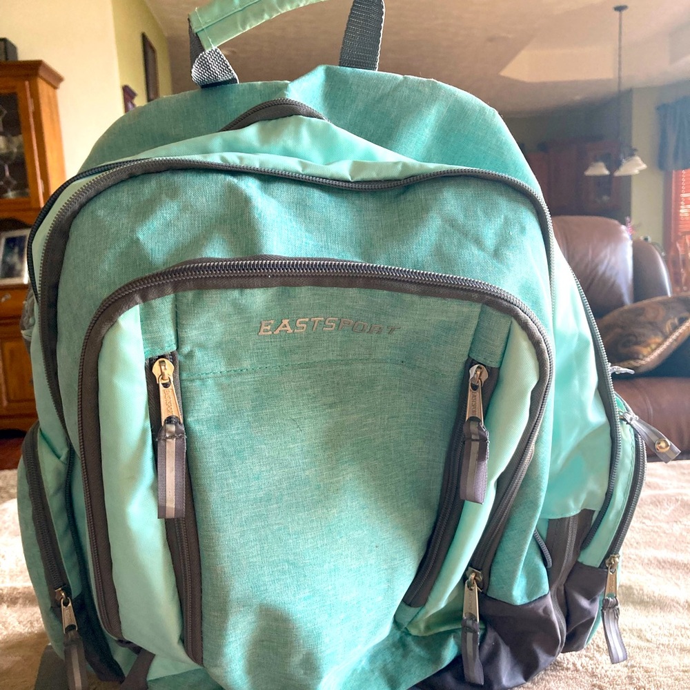 EASTSPORT back pack
